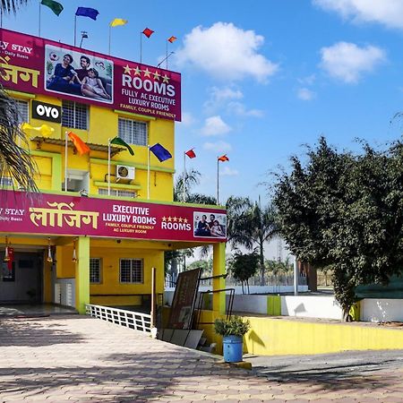 Hotel O Happy Homely Stay Sasvad Luaran gambar