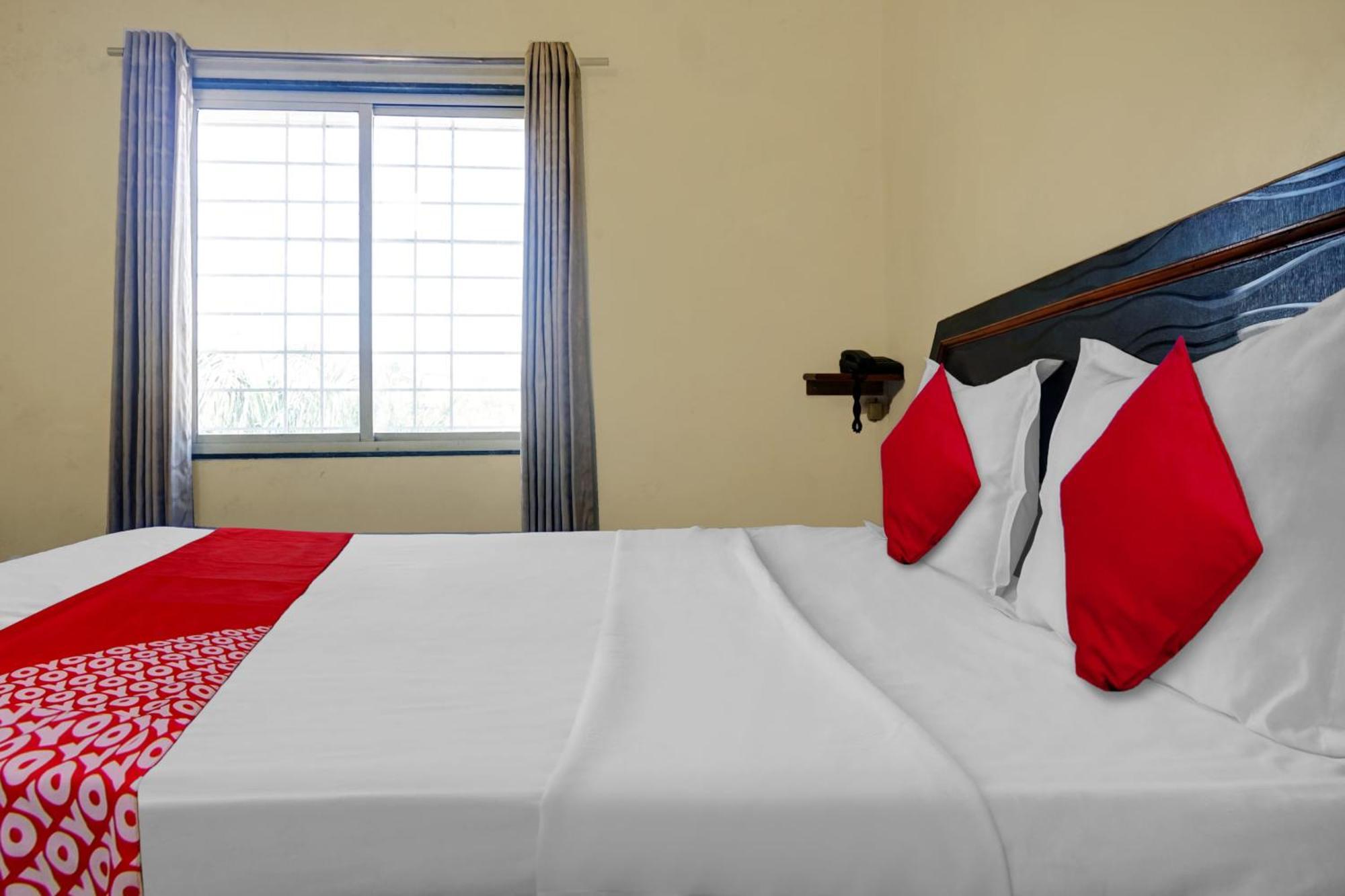 Hotel O Happy Homely Stay Sasvad Luaran gambar