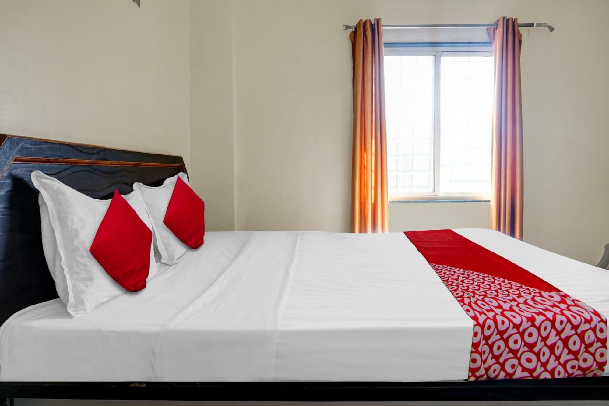 Hotel O Happy Homely Stay Sasvad Luaran gambar