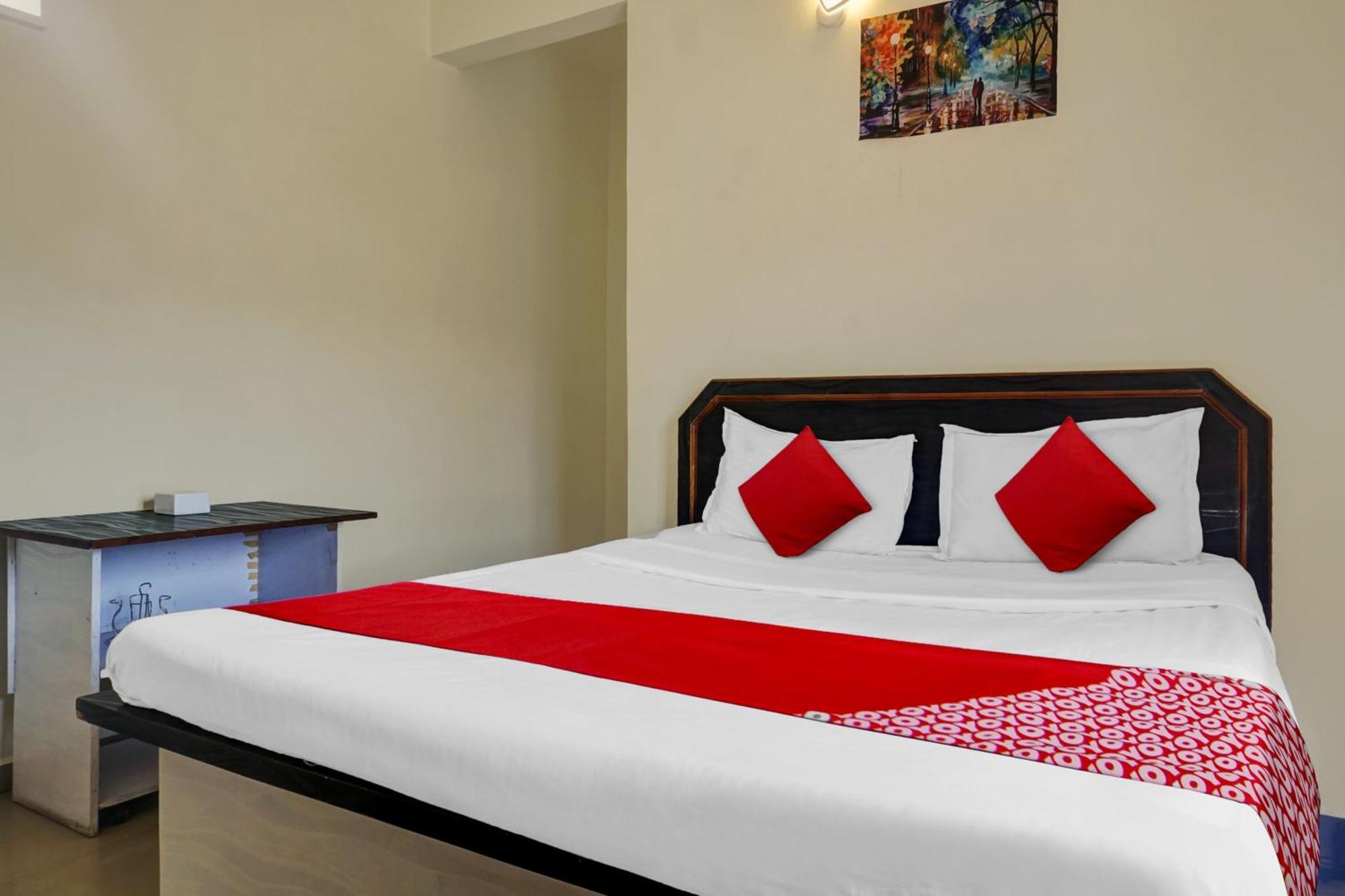 Hotel O Happy Homely Stay Sasvad Luaran gambar