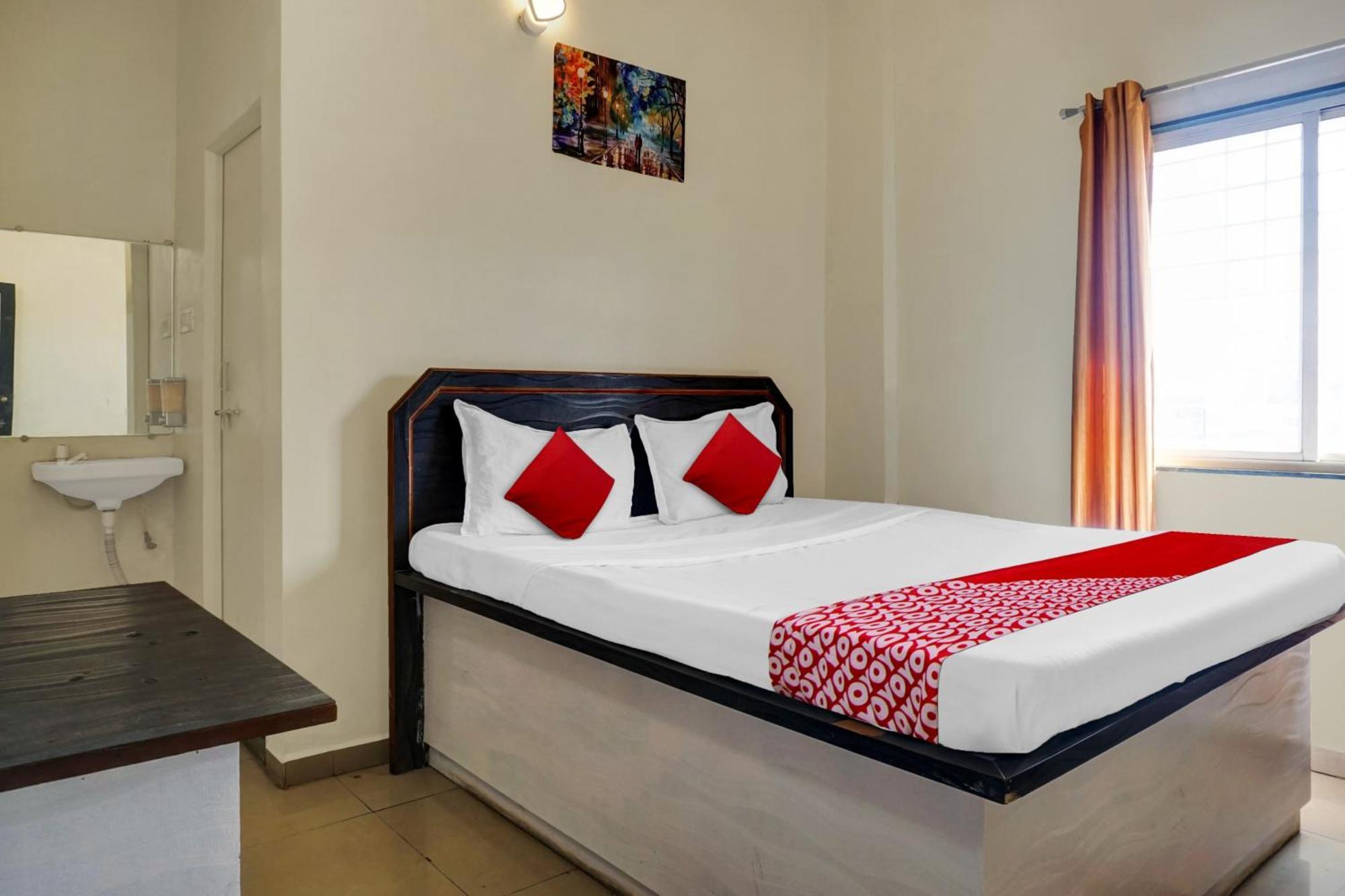 Hotel O Happy Homely Stay Sasvad Luaran gambar
